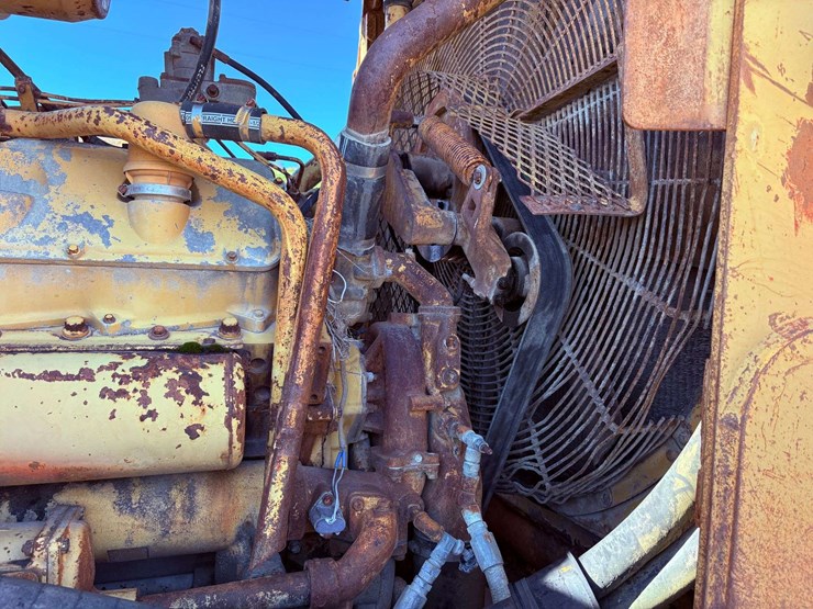 1984-caterpillar-d9l-image-34