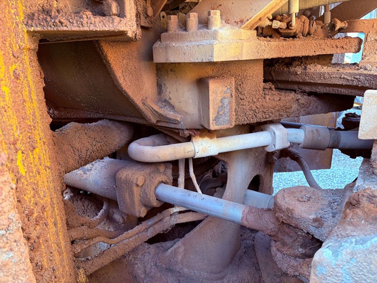 1982-caterpillar-988b-image-30