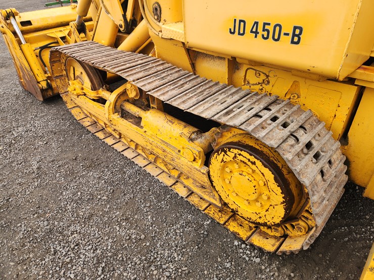 john-deere-450-image-16