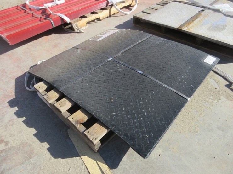 new-unused-3'-x-4'-diamond-plate-sheets,-image-1