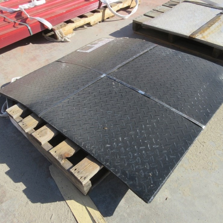New Unused 3' x 4' Diamond Plate Sheets,