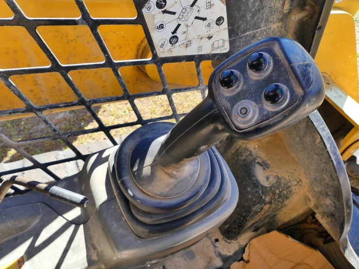 2019-caterpillar-259d-image-15