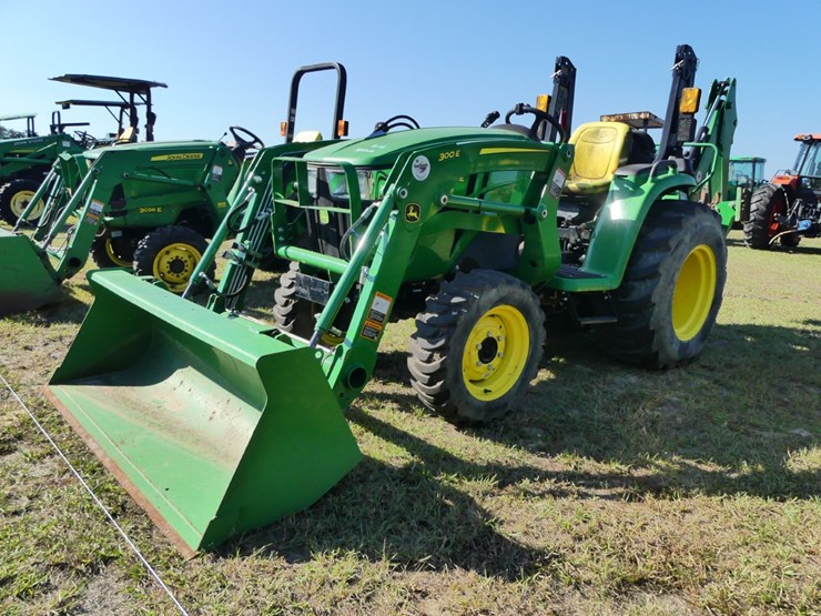2022-john-deere-3025e-image-2