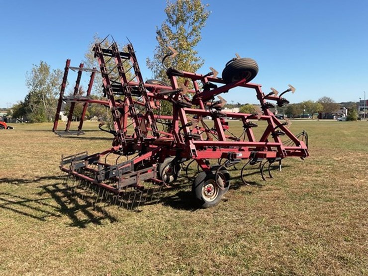case-ih-4600-image-4