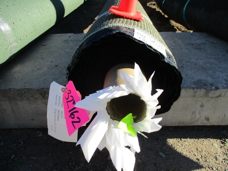 unused-roll-of-artificial-turf-image-3