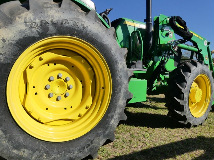 2022-john-deere-5055e-image-7