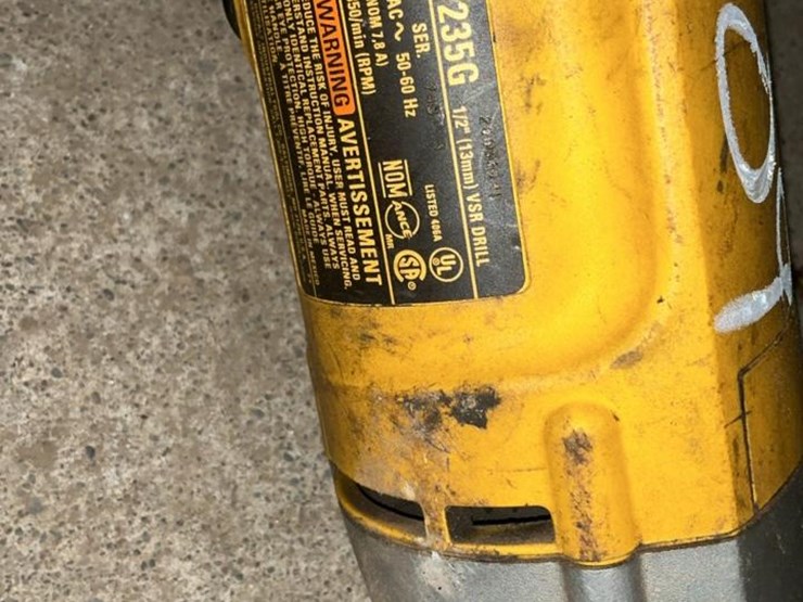 #109-•-dewalt-1/2”-electric-drill-and-bits-image-10