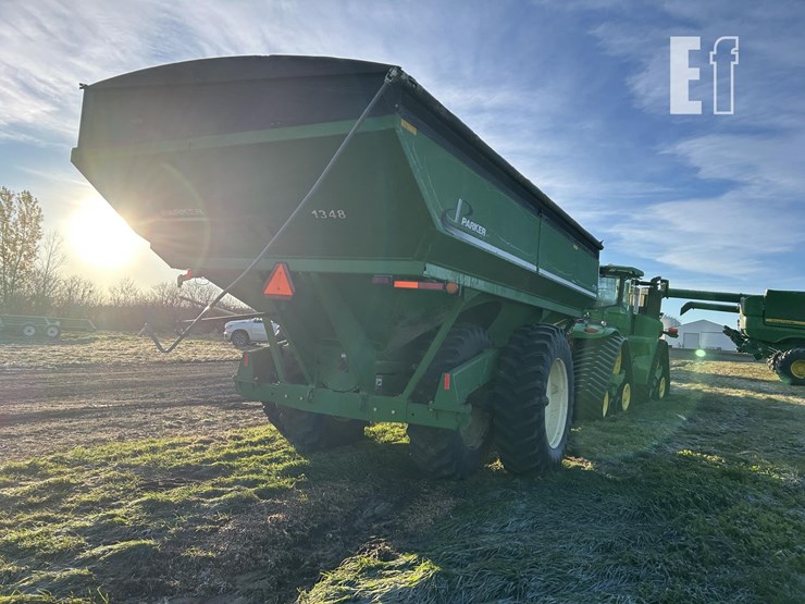 2010-parker-1348-image-10