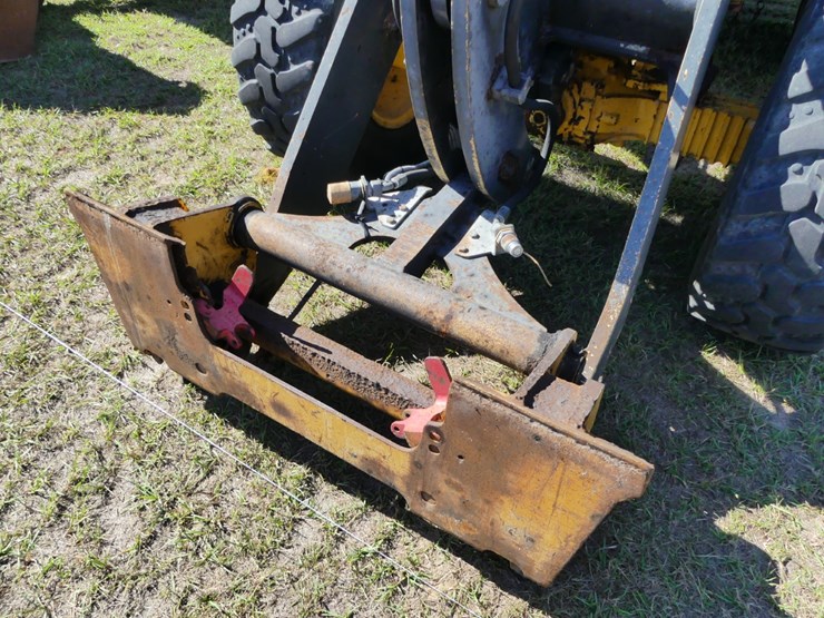 2015-deere-204k-image-9