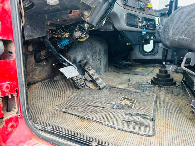 1999-western-star-4964fx-image-96