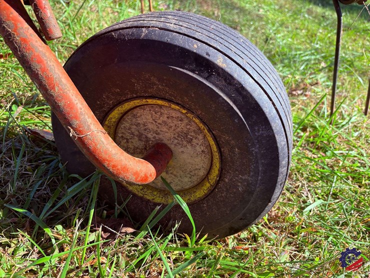 new-holland-nh163-4-basket-hay-tedder-image-11