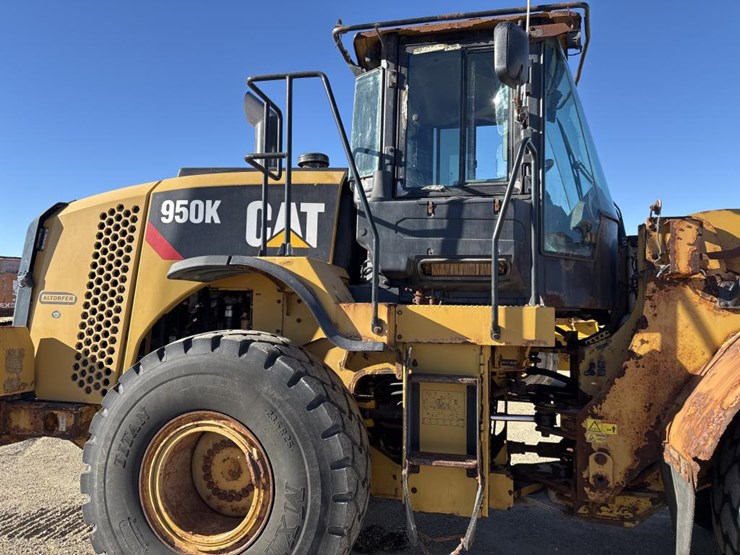caterpillar-950k-image-13