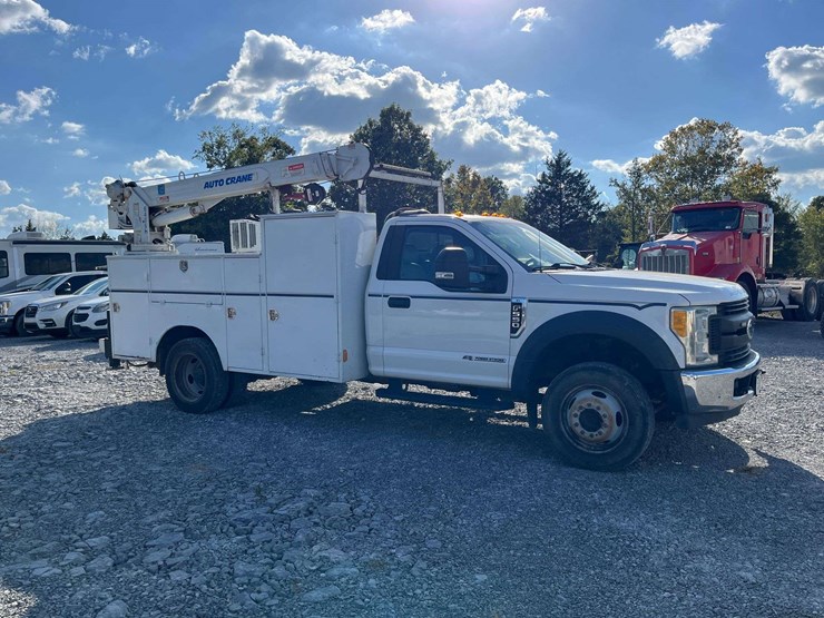 2017-ford-f550-xl-image-6