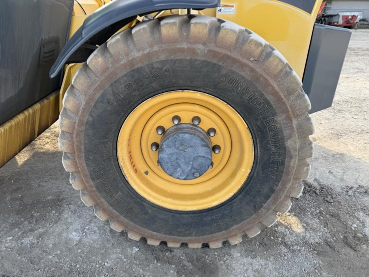 2013-gehl-dl11-image-64