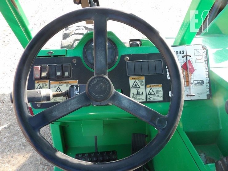 2017-sky-trak-10042-image-15