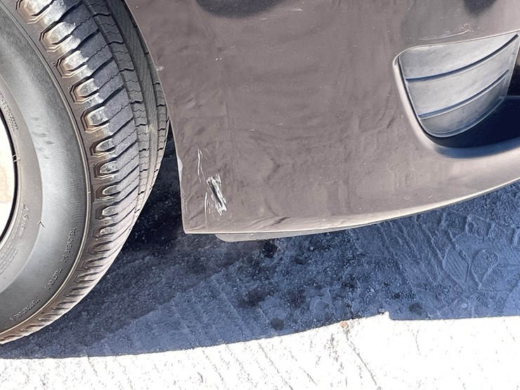 2010-volkswagen-routan-image-26