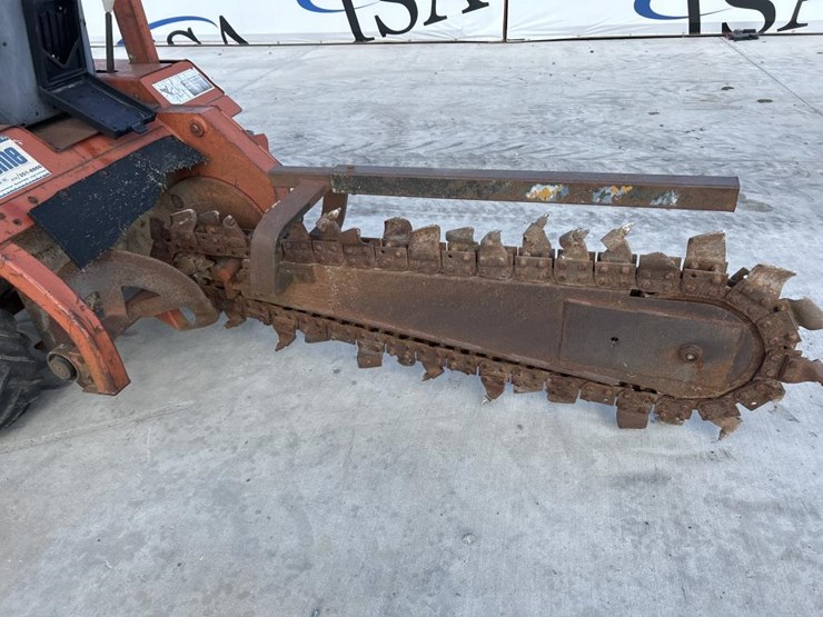 ditch-witch-2310-image-35