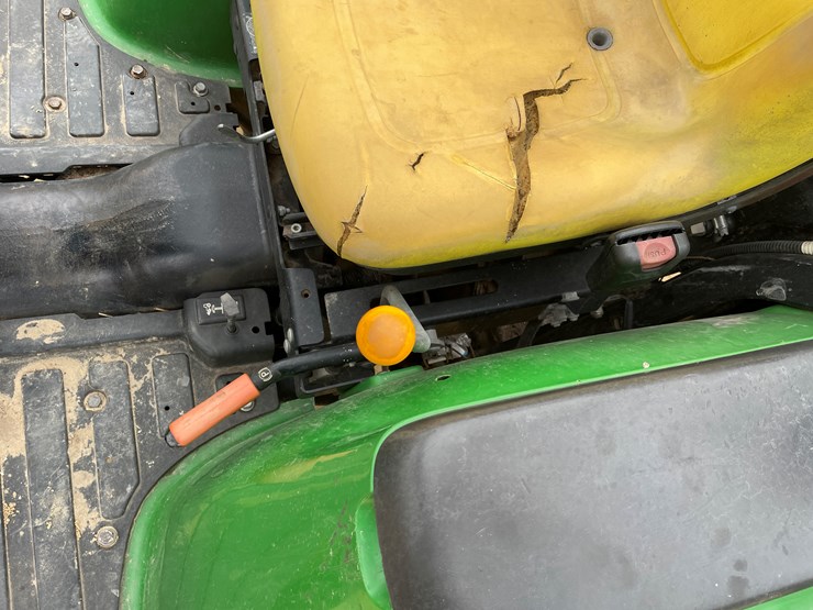 john-deere-3032e-image-48