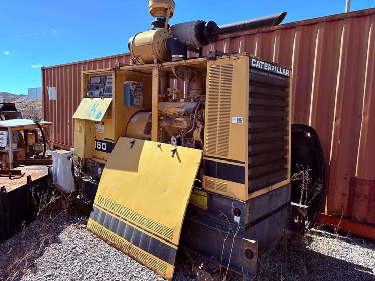 caterpillar-150-kw-image-1