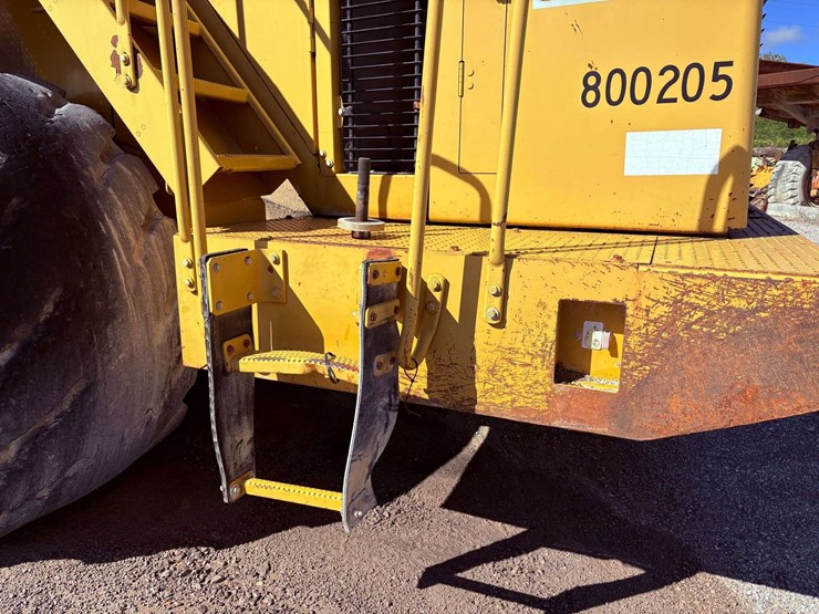 2001-caterpillar-988g-image-26