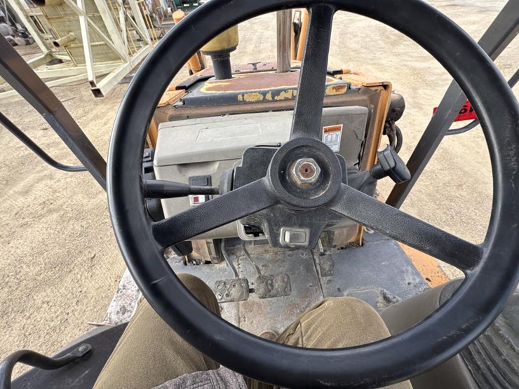 2008-case-570l-xt-image-28