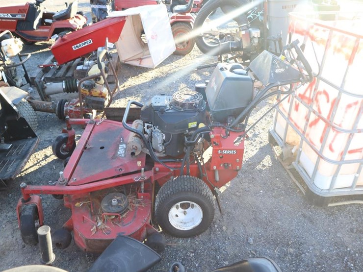 exmark-turf-tracer-walk-behind-mower-image-5