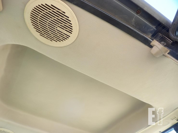 john-deere-7130-image-10