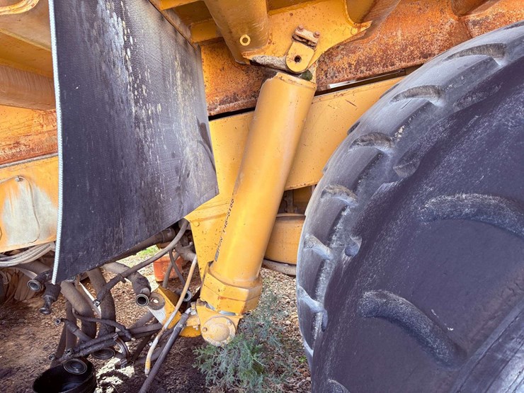 1994-caterpillar-773b-image-13