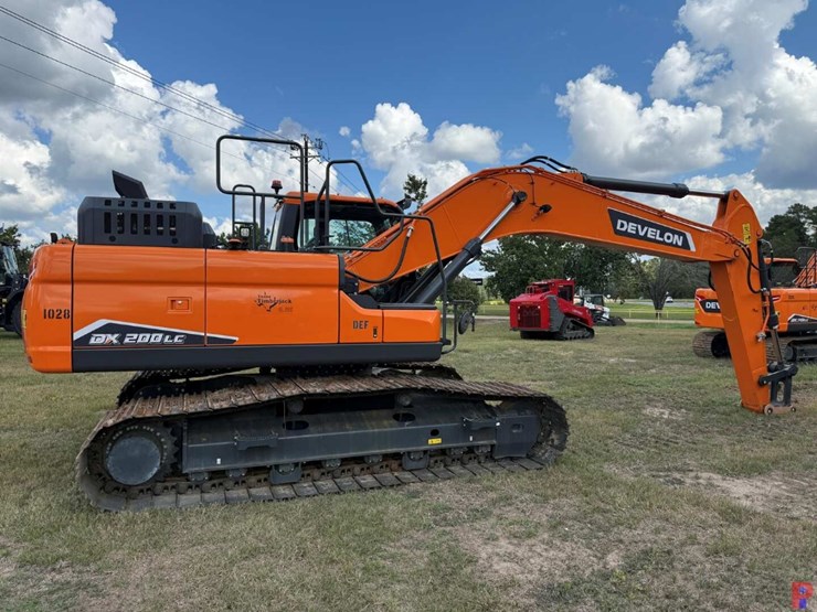 2024-develon-dx200lc-7-image-5