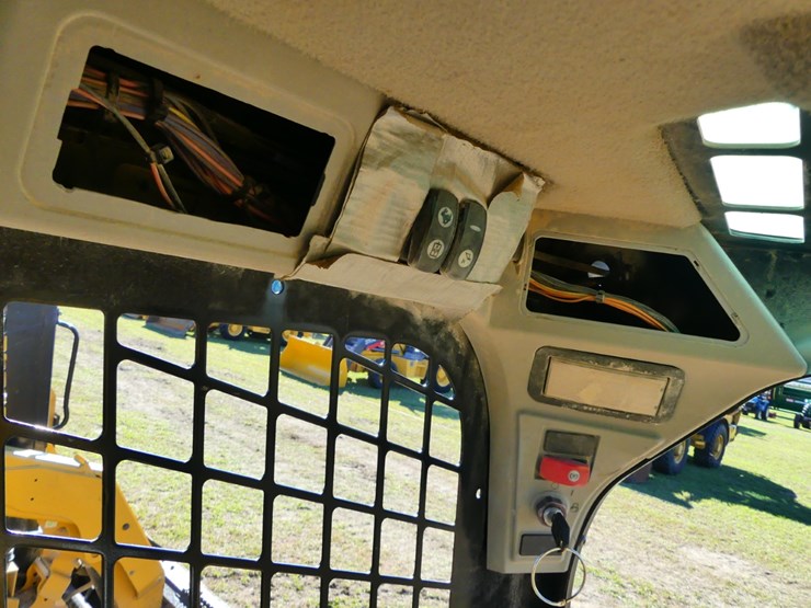 caterpillar-259d-image-16