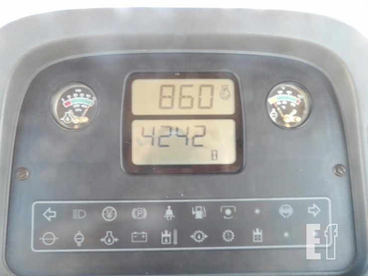 new-holland-9282-image-34