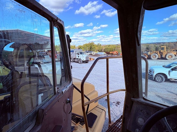 1993-caterpillar-773b-image-51