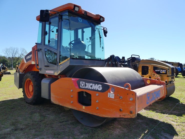 2018-xcmg-cv83pd-image-2