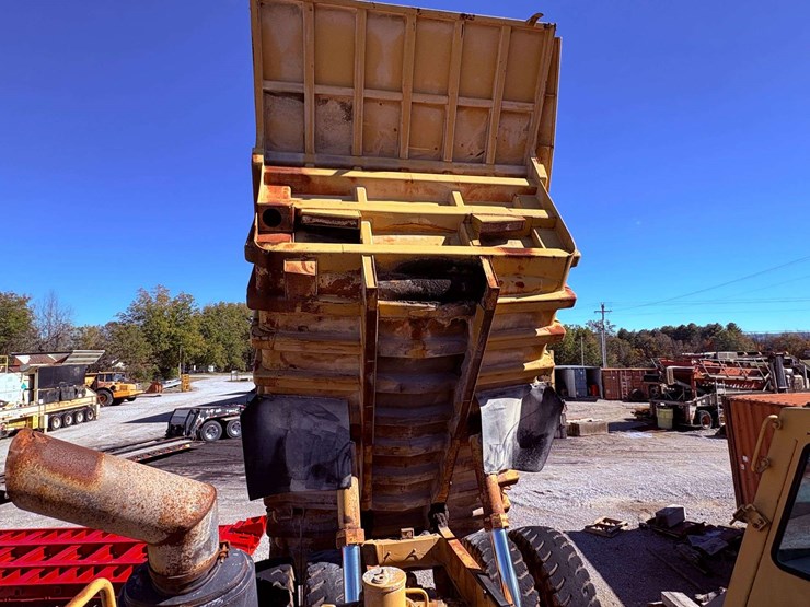 1981-caterpillar-773b-image-17