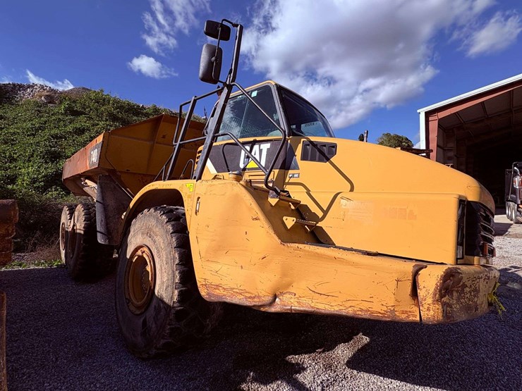 2007-caterpillar-740-image-4