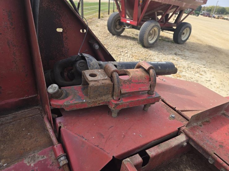 new-holland-900-image-9