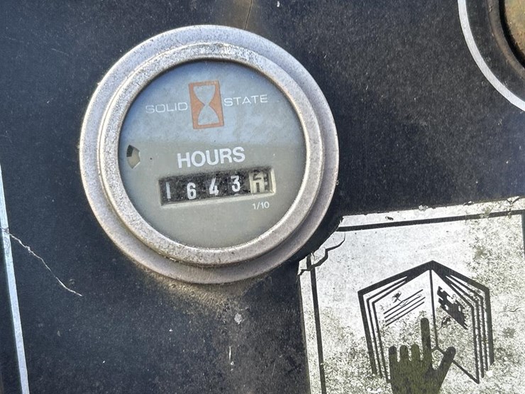 ditch-witch-2300-image-30