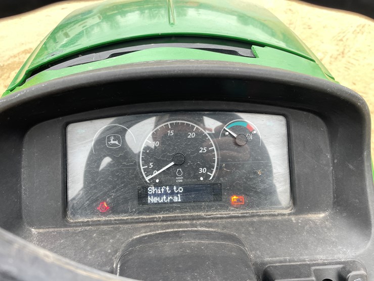 john-deere-3032e-image-56
