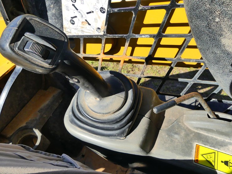 2019-caterpillar-259d-image-14