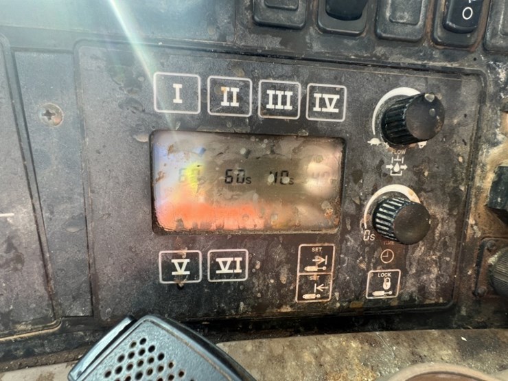 2009-john-deere-9530-image-58