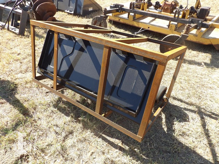 landhero-post-driver-image-2