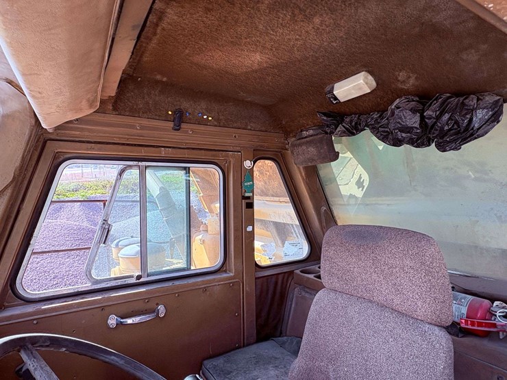 1995-caterpillar-769c-image-33