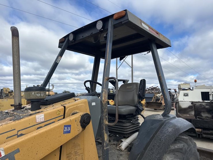 case-570l-xt-image-21