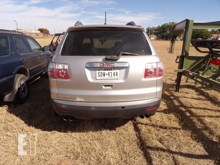 2008-gmc-acadia-image-4
