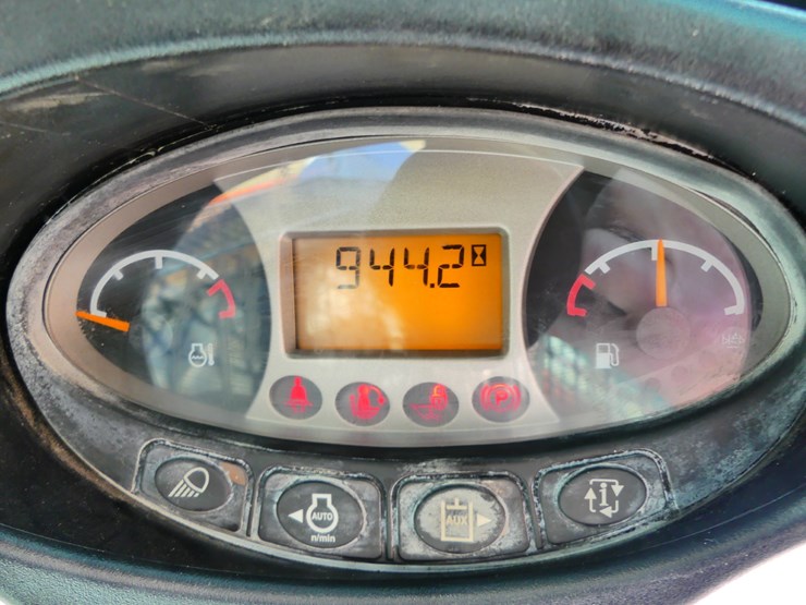 2017-bobcat-s550-image-18