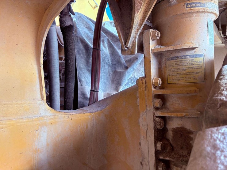 1994-caterpillar-773b-image-26