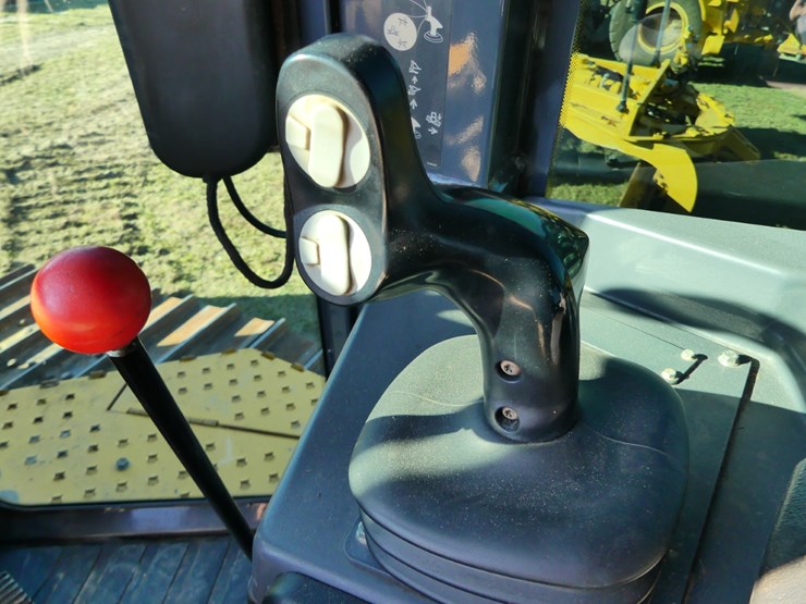 deere-750k-lgp-image-13