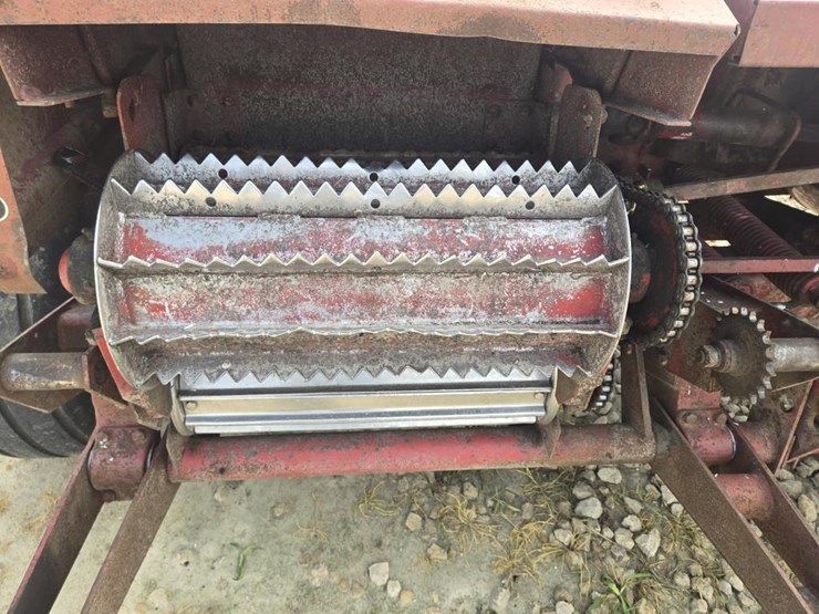 new-holland-900-image-12