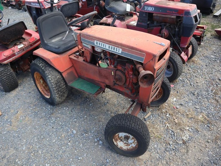 wheel-horse-lawn-&-garden-tractor-image-2