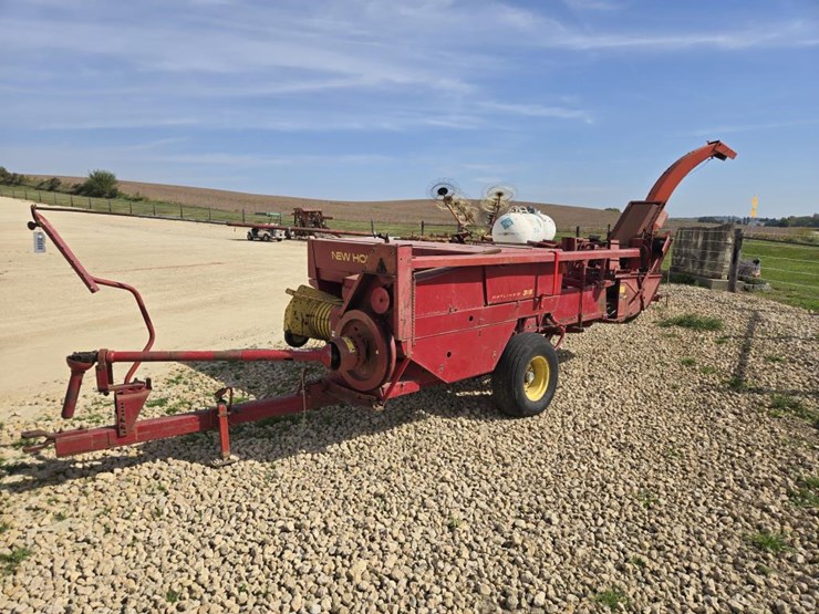 new-holland-315-image-4